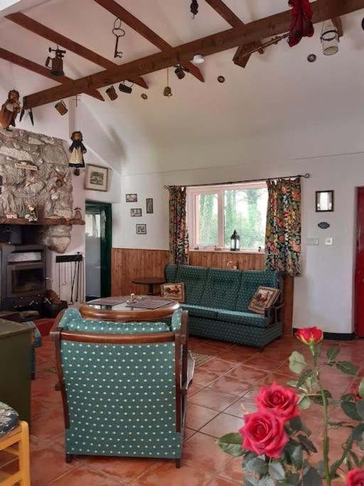 Back2Roots - Beautifully Restored Cottage, Doochary Eksteriør bilde